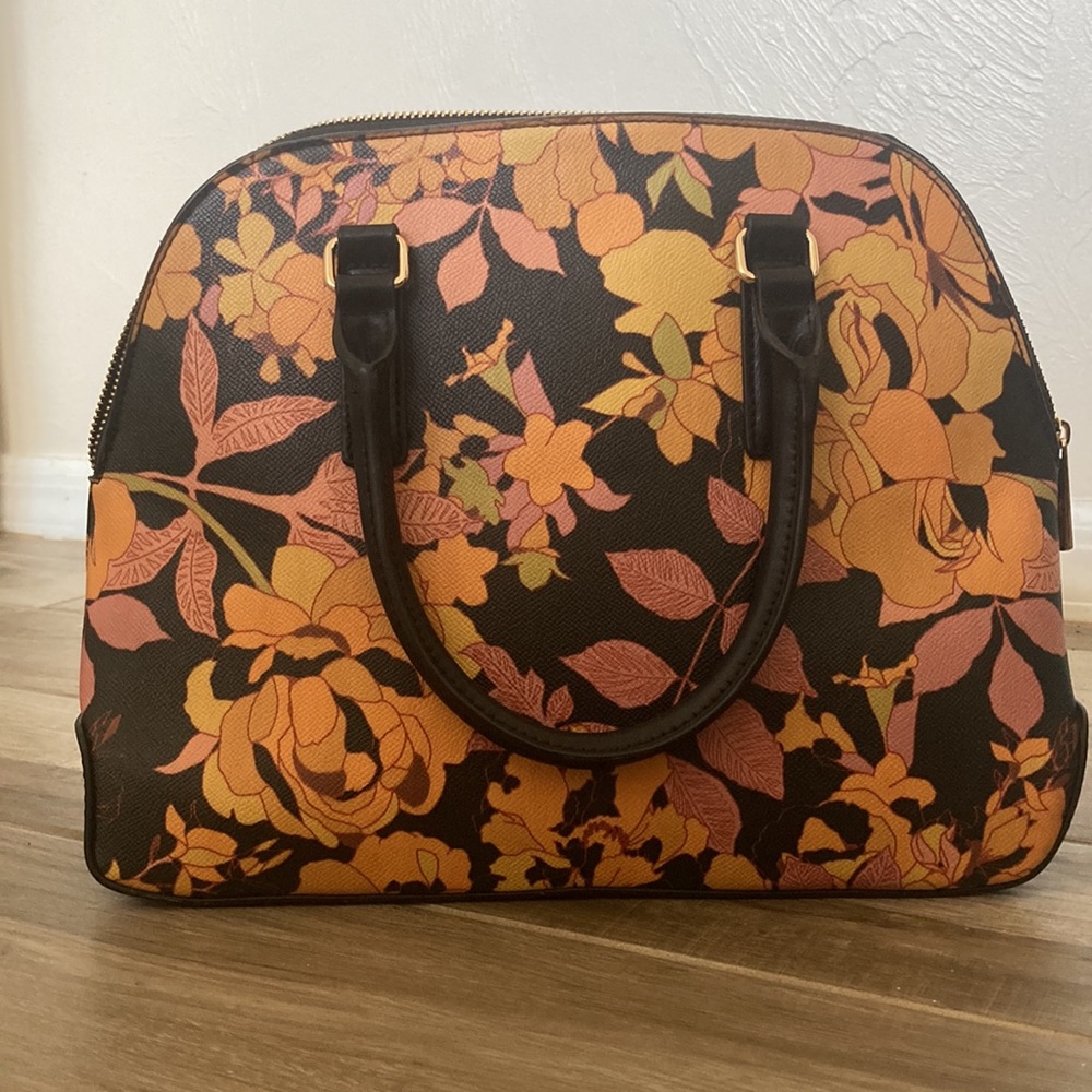 Gorgeous, retro floral purse-brand new!